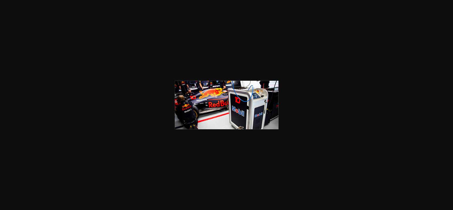 Oracle Red Bull Racing en Mobil 1